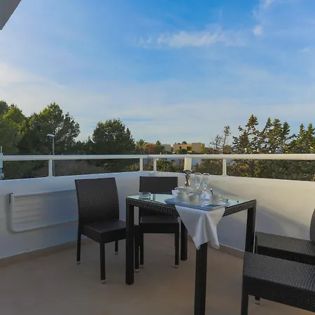 Camelina Aparthotel Sant Antoni de Portmany