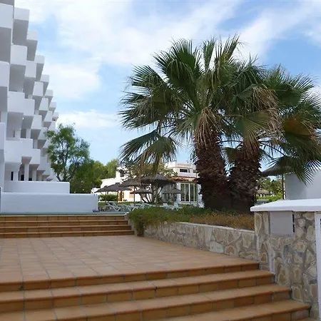 Camelina Aparthotel